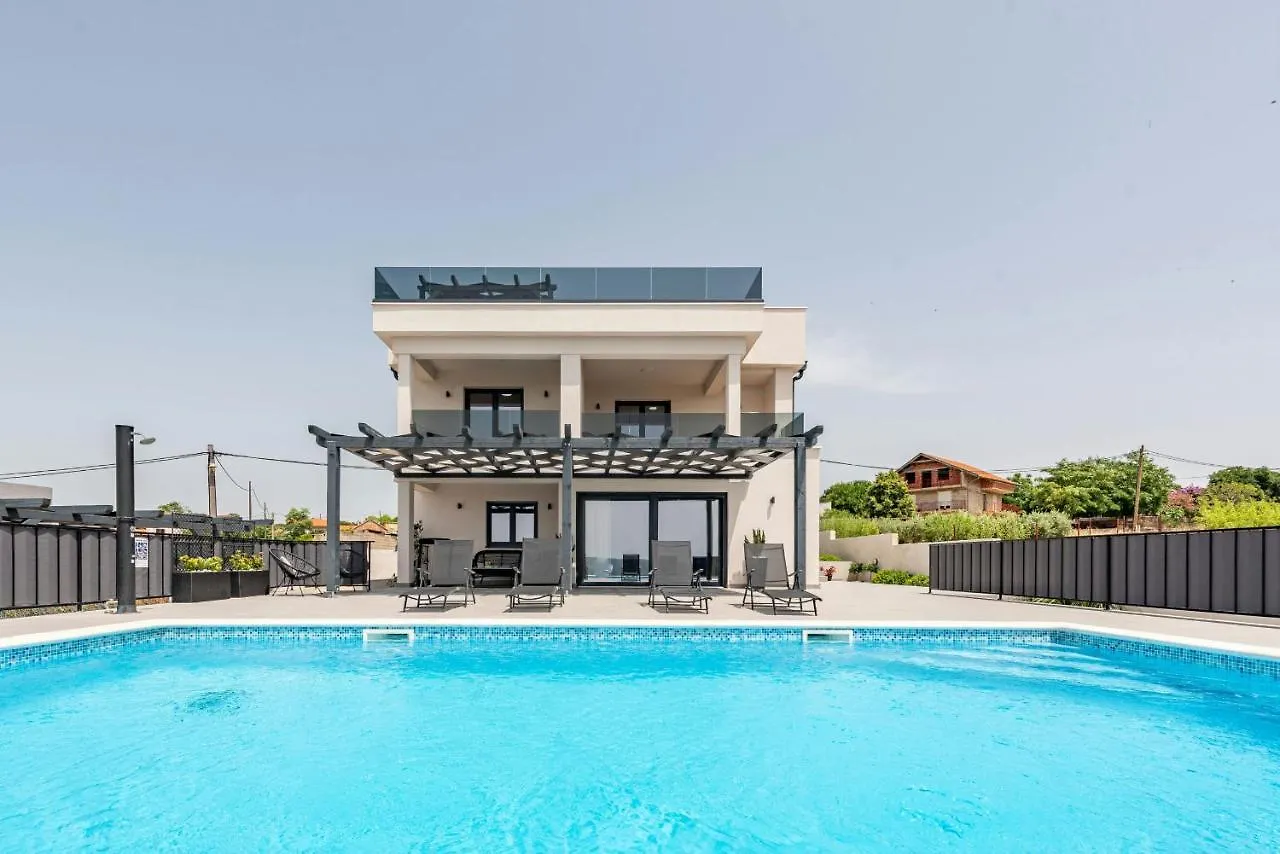 Vila Katarina Zadarvillas Tinj